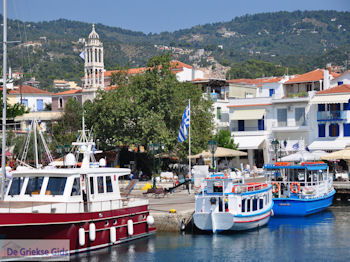 Haven Skiathos stad foto 10 - Foto van https://www.grieksegids.nl/fotos/skiathos/350pixels/eiland-skiathos-045.jpg