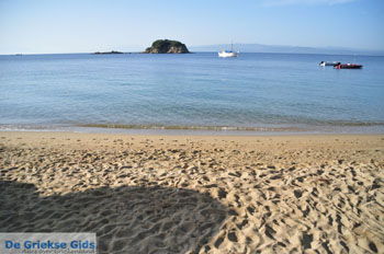 Troulos beach | Skiathos Sporaden Griekenland foto 11 - Foto van https://www.grieksegids.nl/fotos/skiathos/normaal/skiathos-grieksegids-059.jpg