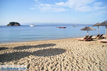 Troulos beach | Skiathos Sporaden Griekenland foto 13 - Foto van https://www.grieksegids.nl/fotos/skiathos/normaal/skiathos-grieksegids-061.jpg