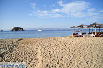 Troulos beach | Skiathos Sporaden Griekenland foto 18 - Foto van https://www.grieksegids.nl/fotos/skiathos/normaal/skiathos-grieksegids-066.jpg