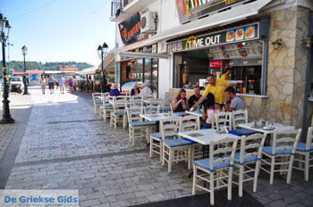 Skiathos stad | Skiathos Sporaden Griekenland foto 35 - Foto van https://www.grieksegids.nl/fotos/skiathos/normaal/skiathos-grieksegids-221.jpg