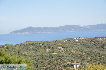 Skiathos stad en eilandjes tegenover | Sporaden Griekenland foto 1 - Foto van https://www.grieksegids.nl/fotos/skiathos/normaal/skiathos-grieksegids-280.jpg