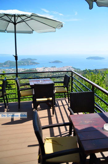 Skiathos stad en eilandjes tegenover | Sporaden Griekenland foto 6 - Foto van https://www.grieksegids.nl/fotos/skiathos/normaal/skiathos-grieksegids-285.jpg