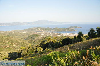 Panoramafoto Skiathos stad | Skiathos Sporaden Griekenland foto 11 - Foto van https://www.grieksegids.nl/fotos/skiathos/normaal/skiathos-grieksegids-411.jpg