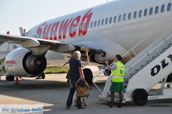 Sunweb Transavia vliegtuig | Skiathos Sporaden Griekenland foto 2 - Foto van https://www.grieksegids.nl/fotos/skiathos/normaal/skiathos-grieksegids-480.jpg