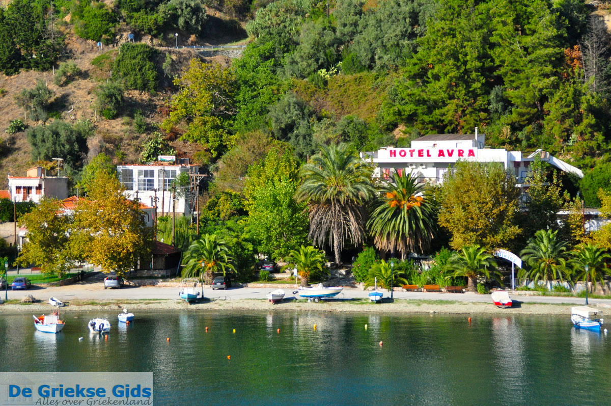 foto Glossa en haven Loutraki Skopelos | Sporaden Griekenland foto 25
