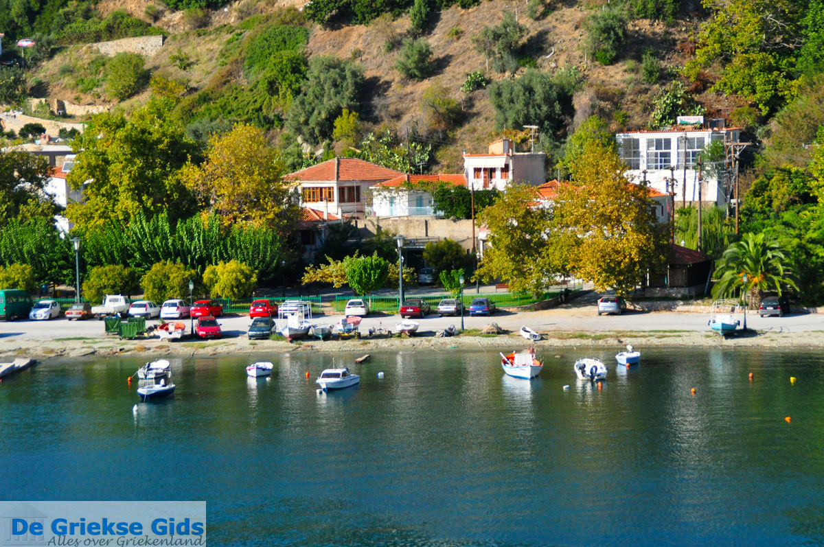 foto Glossa en haven Loutraki Skopelos | Sporaden Griekenland foto 26