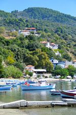 Haven Loutraki bij Glossa | Skopelos Sporaden Griekenland 2 - Foto van De Griekse Gids