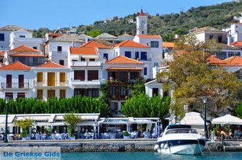 Skopelos stad | Sporaden Griekenland foto 9 - Foto van https://www.grieksegids.nl/fotos/skopelos/normaal/skopelos-grieksegids-048.jpg