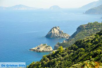 Agios Ioannis Kastri | Mamma Mia kerkje Skopelos | Sporaden Griekenland 24 - Foto van https://www.grieksegids.nl/fotos/skopelos/normaal/skopelos-grieksegids-277.jpg