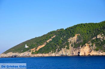 Vuurtoren Kaap Gourouni | Skopelos Sporaden Griekenland foto 9 - Foto van https://www.grieksegids.nl/fotos/skopelos/normaal/skopelos-grieksegids-422.jpg