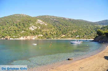 Strand bij Pefkos | Skyros Griekenland foto 1 - Foto van https://www.grieksegids.nl/fotos/skyros/normaal/skyros-grieksegids-023.jpg