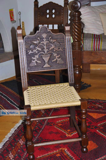 Houtbewerker Lefteris Avgoklouris Skyros | Griekenland | foto 5 - Foto van https://www.grieksegids.nl/fotos/skyros/normaal/skyros-grieksegids-326.jpg