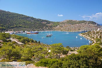 Panormitis Symi - Dodecanese foto 2 - Foto van https://www.grieksegids.nl/fotos/symi/normaal/symi-grieksegids-047.jpg