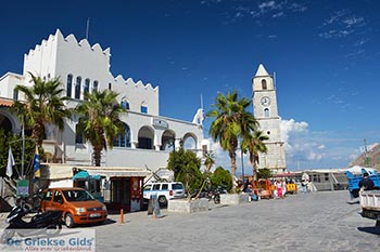 Symi stad - Symi Dodecanese foto 115 - Foto van https://www.grieksegids.nl/fotos/symi/normaal/symi-grieksegids-236.jpg