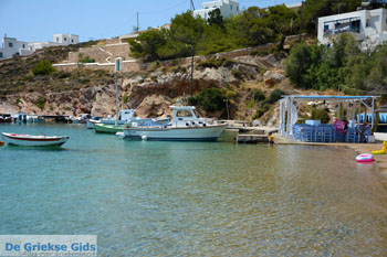 Achladi, Strandt in de baai van Vari | Syros | Griechenland nr 6 - Foto von GriechenlandWeb.de