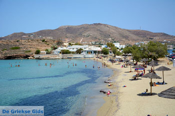 Agathopes, strand bij Posidonia | Syros | Griekenland nr 2 - Foto van https://www.grieksegids.nl/fotos/syros/normaal/agathopes-syros-002.jpg