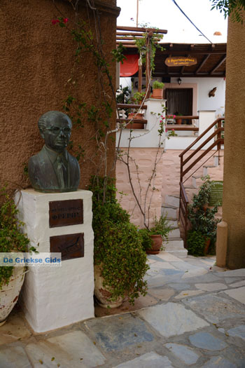 Ano Syros | Griekenland 14 - Foto van https://www.grieksegids.nl/fotos/syros/normaal/ano-syros-014.jpg