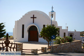 Azolimnos | Syros | Griekenland foto 2 - Foto van https://www.grieksegids.nl/fotos/syros/normaal/azolimnos-syros-002.jpg