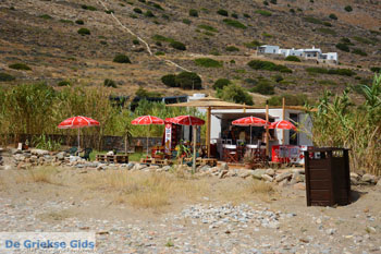 Delfini Beach bij Kini | Syros | Griekenland foto 12 - Foto van https://www.grieksegids.nl/fotos/syros/normaal/delfini-kini-syros-012.jpg