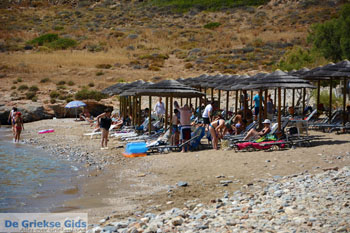 Delfini Beach bij Kini | Syros | Griekenland foto 13 - Foto van https://www.grieksegids.nl/fotos/syros/normaal/delfini-kini-syros-013.jpg