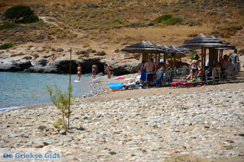 Delfini Beach bij Kini | Syros | Griekenland foto 15 - Foto van https://www.grieksegids.nl/fotos/syros/normaal/delfini-kini-syros-015.jpg