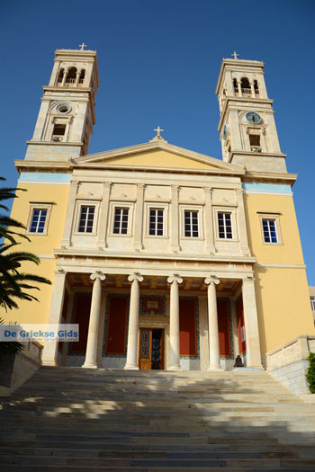 Agios Nikolaos Ermoupolis | Syros | Griekenland foto 27 - Foto van https://www.grieksegids.nl/fotos/syros/normaal/ermoupolis-syros-027.jpg