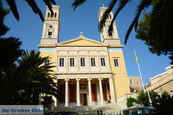 Agios Nikolaos Vaporia Ermoupolis | Syros | Griekenland foto 28 - Foto van https://www.grieksegids.nl/fotos/syros/normaal/ermoupolis-syros-028.jpg