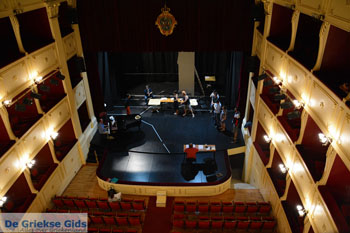 Theater Apollon Ermoupolis | Syros | Griekenland foto 46 - Foto van https://www.grieksegids.nl/fotos/syros/normaal/ermoupolis-syros-046.jpg