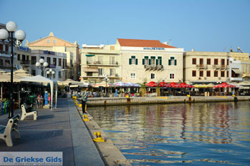 Ermoupolis | Syros | Griekenland foto 63 - Foto van https://www.grieksegids.nl/fotos/syros/normaal/ermoupolis-syros-063.jpg