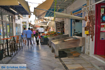 Martkt Ermoupolis | Syros | Griekenland foto 114 - Foto van https://www.grieksegids.nl/fotos/syros/normaal/ermoupolis-syros-114.jpg