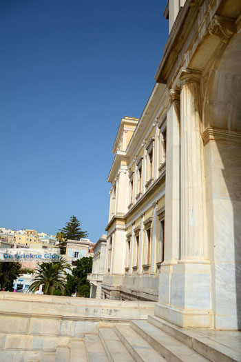 Miaoulisplein Ermoupolis | Syros | Griekenland foto 128 - Foto van https://www.grieksegids.nl/fotos/syros/normaal/ermoupolis-syros-128.jpg