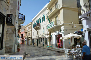 Ermoupolis | Syros | Griekenland foto 138 - Foto van https://www.grieksegids.nl/fotos/syros/normaal/ermoupolis-syros-138.jpg