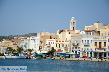 Ermoupolis | Syros | Griekenland foto 147 - Foto van https://www.grieksegids.nl/fotos/syros/normaal/ermoupolis-syros-147.jpg