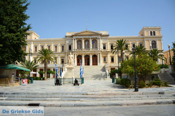 Miaoulisplein Ermoupolis | Syros | Griekenland foto 166 - Foto van https://www.grieksegids.nl/fotos/syros/normaal/ermoupolis-syros-166.jpg