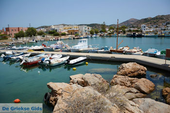 Finikas | Syros | Griekenland foto 18 - Foto van https://www.grieksegids.nl/fotos/syros/normaal/finikas-syros-017.jpg