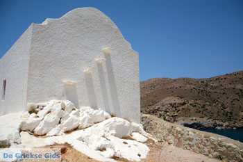 Agia Pakou in Galissas | Syros | Griekenland foto 9 - Foto van https://www.grieksegids.nl/fotos/syros/normaal/galissa-syros-023.jpg