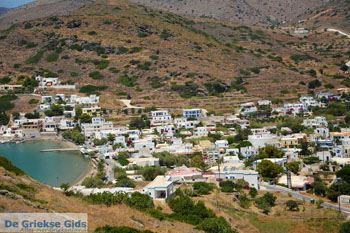 Kini | Syros | Griekenland foto 5 - Foto van https://www.grieksegids.nl/fotos/syros/normaal/kini-syros-005.jpg