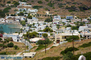Kini | Syros | Griekenland foto 11 - Foto van https://www.grieksegids.nl/fotos/syros/normaal/kini-syros-011.jpg