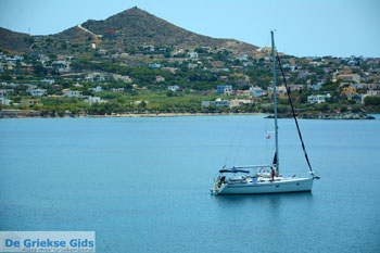 Strand Kokkina bij Finikas | Syros | De Griekse Gids foto 10 - Foto van https://www.grieksegids.nl/fotos/syros/normaal/kokkina-finikas-syros-010.jpg