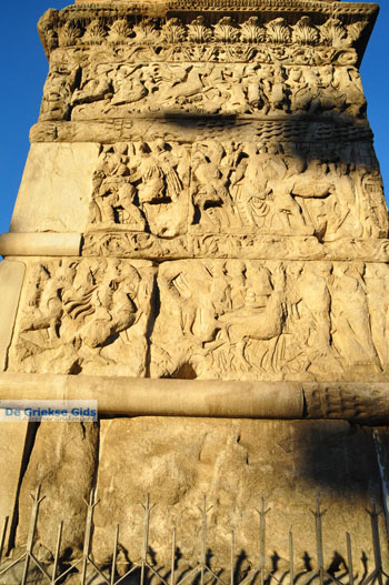 Triomfboog Galerius | Thessaloniki Macedonie | De Griekse Gids foto 3 - Foto van https://www.grieksegids.nl/fotos/thessaloniki/normaal/thessaloniki-grieksegids-068.jpg