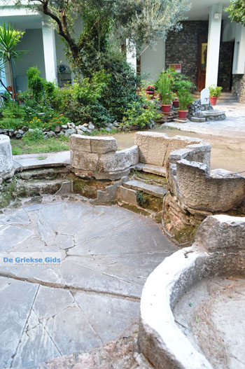 Baden Agios Ioannis Prodromos bij Agia Sofia | Thessaloniki Macedonie foto 2 - Foto van https://www.grieksegids.nl/fotos/thessaloniki/normaal/thessaloniki-grieksegids-110.jpg