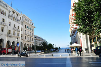Aristoteles Plein | Thessaloniki Macedonie | De Griekse Gids foto 9 - Foto van https://www.grieksegids.nl/fotos/thessaloniki/normaal/thessaloniki-grieksegids-174.jpg