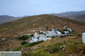 Aetofolia en Kalloni Tinos | Griekenland | Foto 2 - Foto van https://www.grieksegids.nl/fotos/tinos/normaal/aetofolia-kalloni-tinos-002.jpg