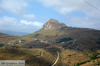 Exomvourgo Tinos | Griekenland | Foto 4 - Foto van https://www.grieksegids.nl/fotos/tinos/normaal/exomvourgo-tinos-004.jpg