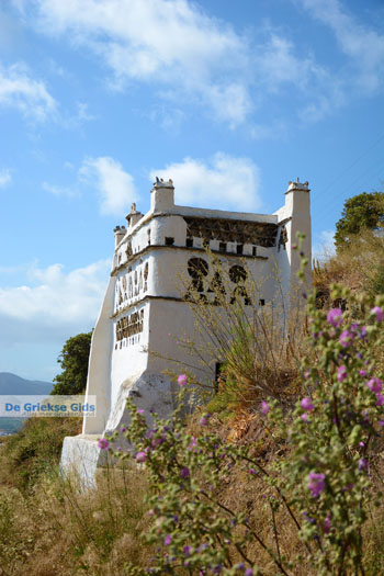 Exomvourgo Tinos | Griekenland | Foto 21 - Foto van https://www.grieksegids.nl/fotos/tinos/normaal/exomvourgo-tinos-021.jpg