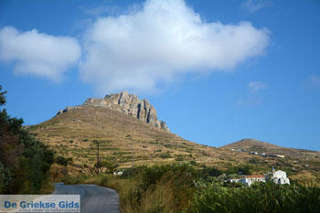 Exomvourgo Tinos | Griekenland | Foto 23 - Foto van https://www.grieksegids.nl/fotos/tinos/normaal/exomvourgo-tinos-023.jpg