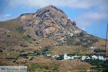 Exomvourgo Tinos | Griekenland | Foto 35 - Foto van https://www.grieksegids.nl/fotos/tinos/normaal/exomvourgo-tinos-035.jpg
