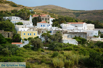 Loutra Tinos | Griekenland | Foto 14 - Foto van https://www.grieksegids.nl/fotos/tinos/normaal/loutra-tinos-014.jpg