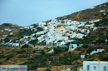 Ormos Ysternia Tinos | Griekenland foto 4 - Foto van https://www.grieksegids.nl/fotos/tinos/normaal/ormos-ysternia-tinos-004.jpg